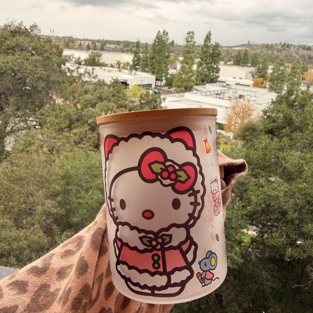 Hello Kitty mug with Lid